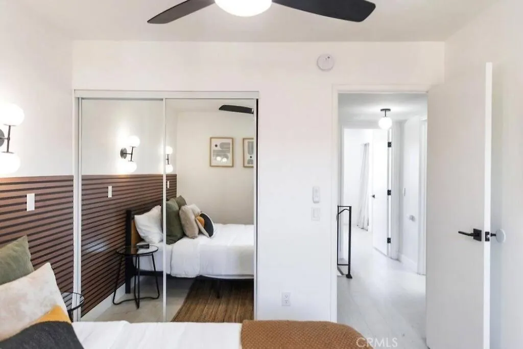 Chic Townhome Near Downtown Palm Springs